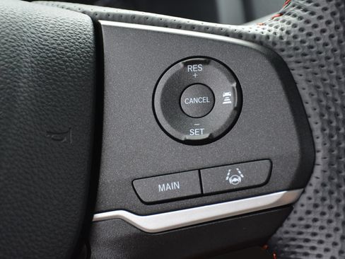 Used 2023 Honda Pilot TrailSport image 31