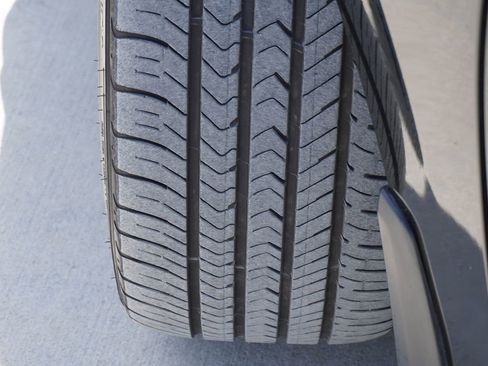 Used 2025 Honda Civic Sport image 3