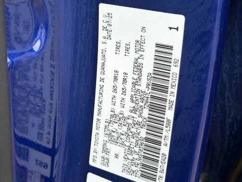 Used 2025 Toyota Tacoma TRD Off-Road w/ TRD Off Road Premium Package image 24