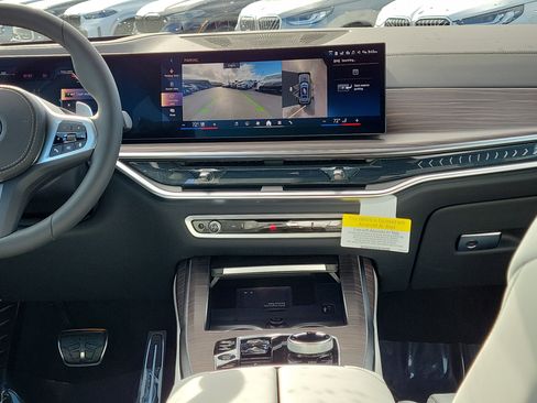 New 2026 BMW X7 xDrive40i w/ Executive Package image 12
