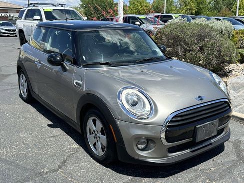 Used 2017 MINI Cooper 2-Door Hardtop FWD image 1