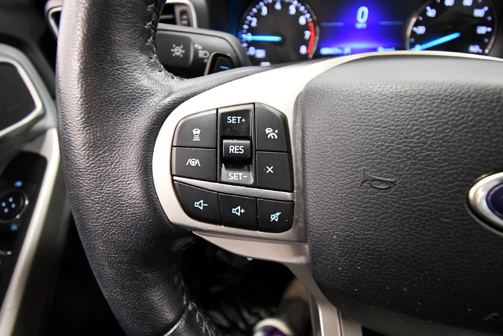 Used 2021 Ford Explorer XLT w/ Equipment Group 202A AWD/4WD image 21