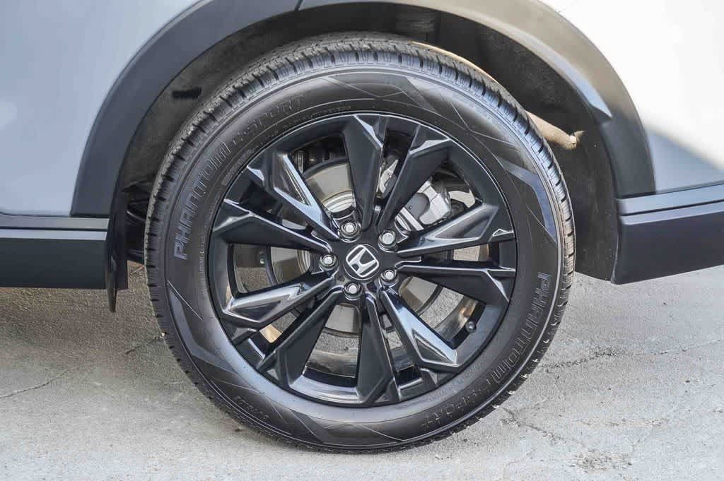 Used 2025 Honda CR-V Sport Touring image 11