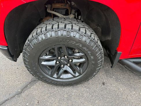 Used 2022 Chevrolet Silverado 1500 LT Trail Boss w/ Bed Protection Package AWD/4WD image 26
