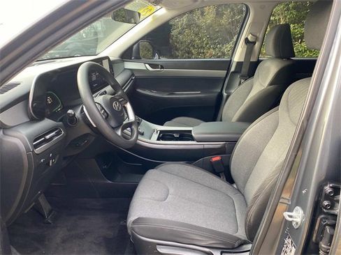 Used 2023 Hyundai Palisade SE image 12