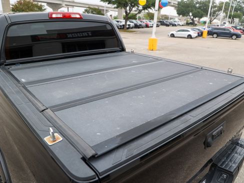 Used 2018 Toyota Tundra Platinum AWD/4WD image 14