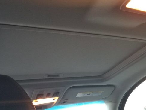 Used 2007 Cadillac Escalade ESV AWD w/ Information Package image 11