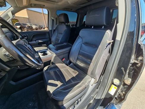 Used 2019 GMC Sierra 3500 Denali AWD/4WD image 16