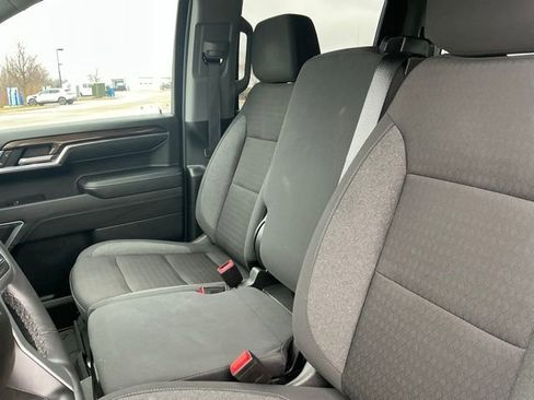 Used 2024 Chevrolet Silverado 1500 LT image 35