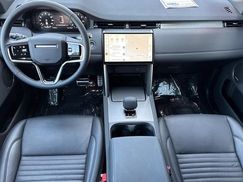 Certified 2025 Land Rover Discovery Sport Dynamic SE AWD/4WD image 14