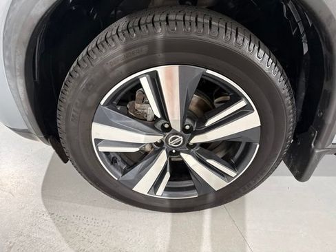 Used 2021 Nissan Rogue SL w/ Premium Package FWD image 5