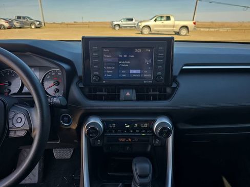 Used 2022 Toyota RAV4 XLE w/ Convenience Package image 20