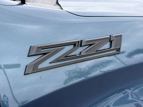 Used 2024 Chevrolet Silverado 1500 Custom Trail Boss w/ Dark Appearance Package AWD/4WD image 8