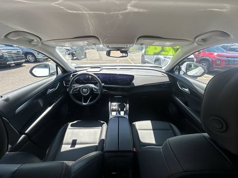 Used 2024 Buick Envision Preferred AWD/4WD image 27