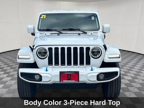 Used 2021 Jeep Wrangler Unlimited Sahara AWD/4WD image 9