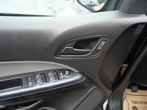 Used 2021 Chevrolet Colorado W/T w/ Custom Special Edition image 17