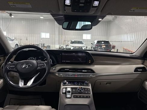 Used 2021 Hyundai Palisade Limited image 10