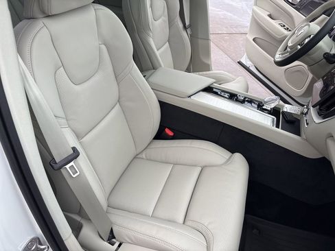 New 2026 Volvo XC60 T8 Ultra w/ Protection Package Premier AWD/4WD image 43