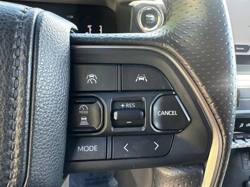Certified 2025 Toyota 4Runner SR5 AWD/4WD image 35