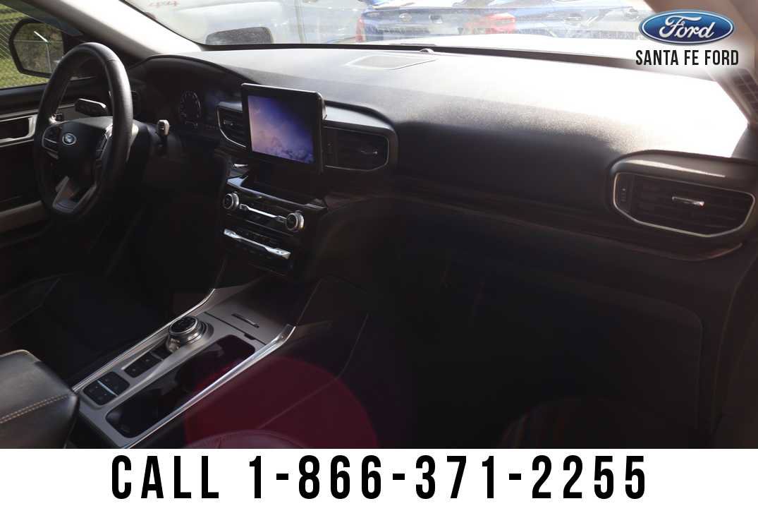 Used 2024 Ford Explorer Limited RWD image 25