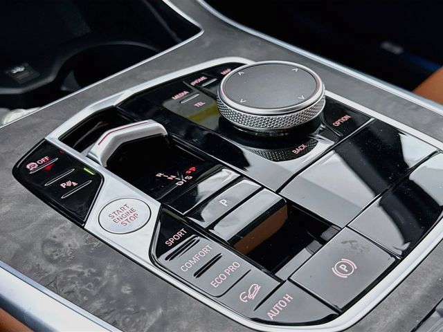 New 2026 BMW X5 xDrive40i AWD/4WD image 17