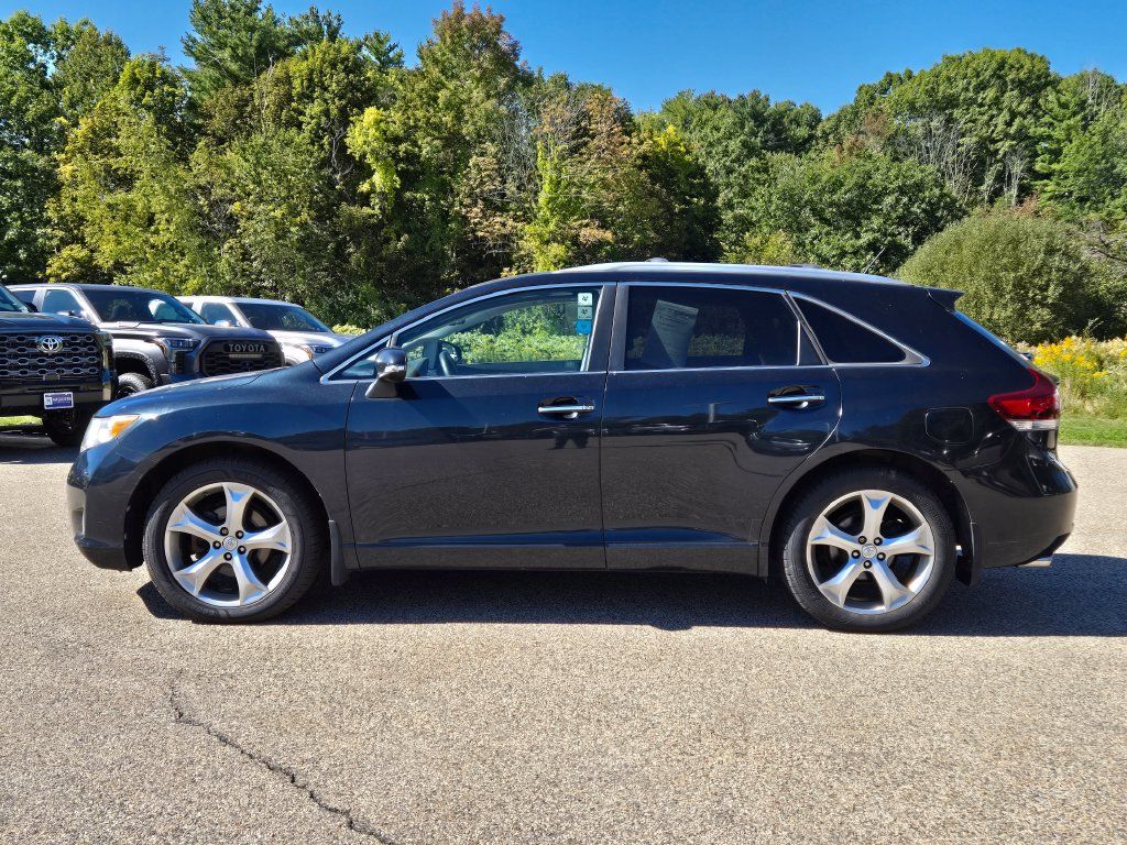 Used 2013 Toyota Venza XLE AWD/4WD image 2
