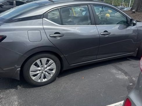 Used 2022 Nissan Sentra S FWD image 9