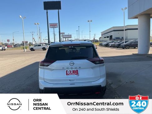 New 2026 Nissan Rogue SV w/ SV Premium Package FWD image 6
