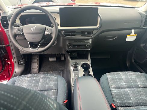 New 2025 Ford Bronco Sport Heritage w/ Convenience Package image 16