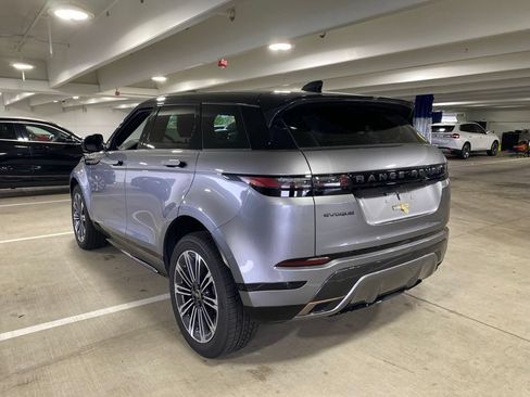 Used 2024 Land Rover Range Rover Evoque Dynamic SE AWD/4WD image 4