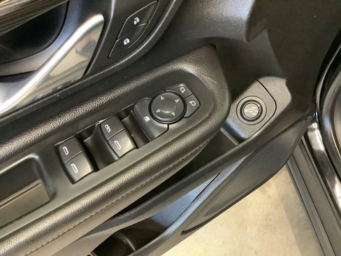 Used 2019 GMC Terrain SLT w/ Preferred Package AWD/4WD image 27