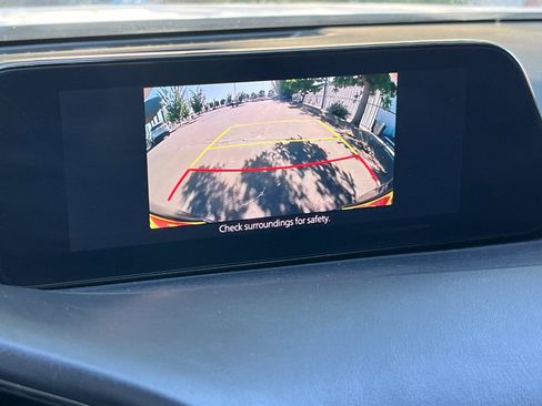 Used 2019 MAZDA MAZDA3 Premium image 17