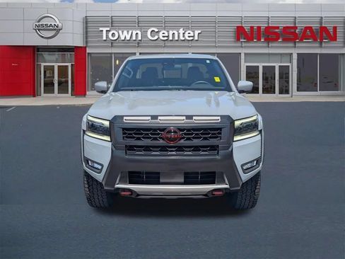 Certified 2025 Nissan Frontier PRO-4X AWD/4WD image 2