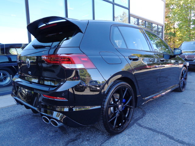 Used 2024 Volkswagen Golf R AWD/4WD image 5