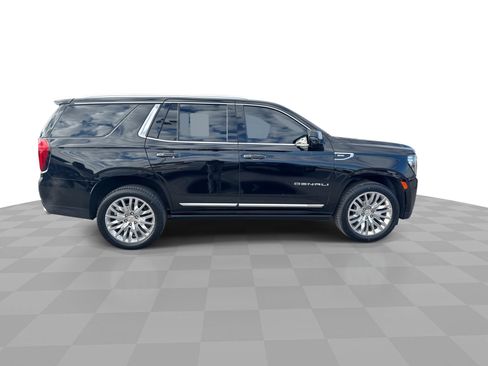 Used 2023 GMC Yukon Denali image 9