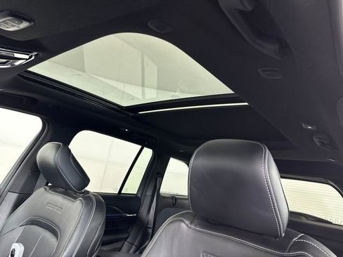 Used 2023 Jeep Grand Cherokee Overland image 25