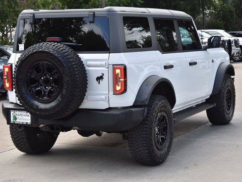 Certified 2024 Ford Bronco Wildtrak AWD/4WD image 8