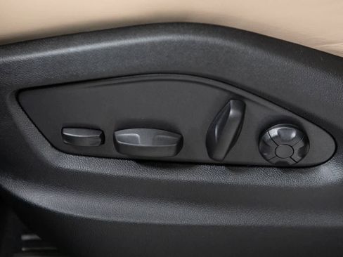 New 2026 Porsche Cayenne S AWD/4WD image 17