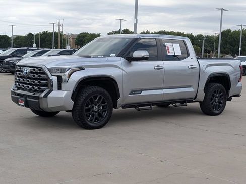 Used 2024 Toyota Tundra Platinum AWD/4WD image 9
