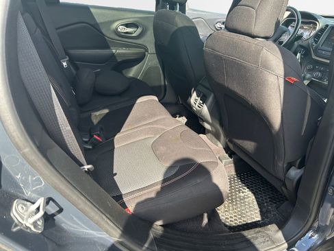 Certified 2016 Jeep Cherokee 75th Anniversary image 28