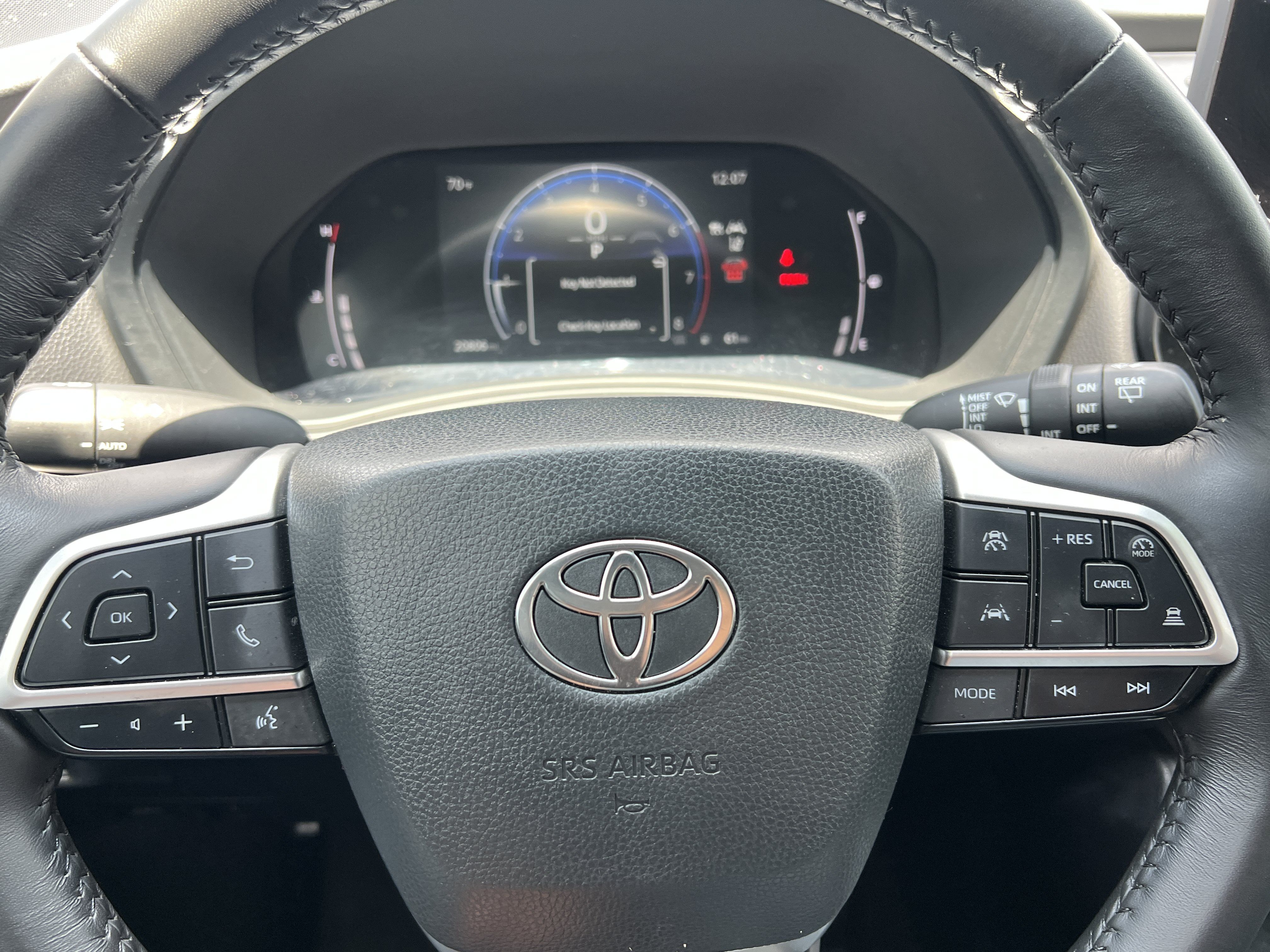 Used 2024 Toyota Grand Highlander AWD image 25