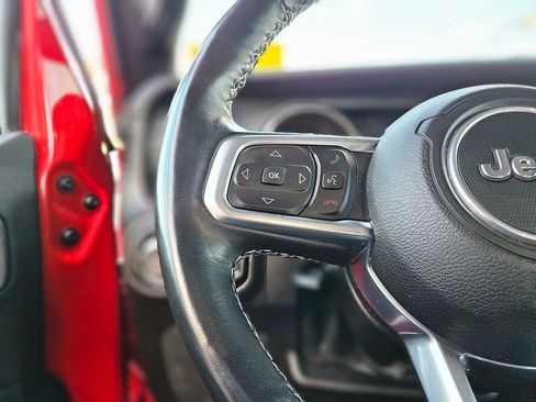 Used 2022 Jeep Wrangler Unlimited Sahara w/ Dual Top Group image 23