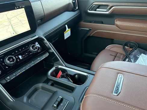 New 2026 GMC Sierra 2500 Denali Ultimate AWD/4WD image 24