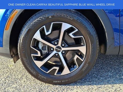Used 2024 Kia Sportage EX AWD/4WD image 8
