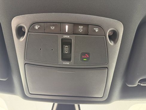 Used 2023 Nissan Maxima SR FWD image 24