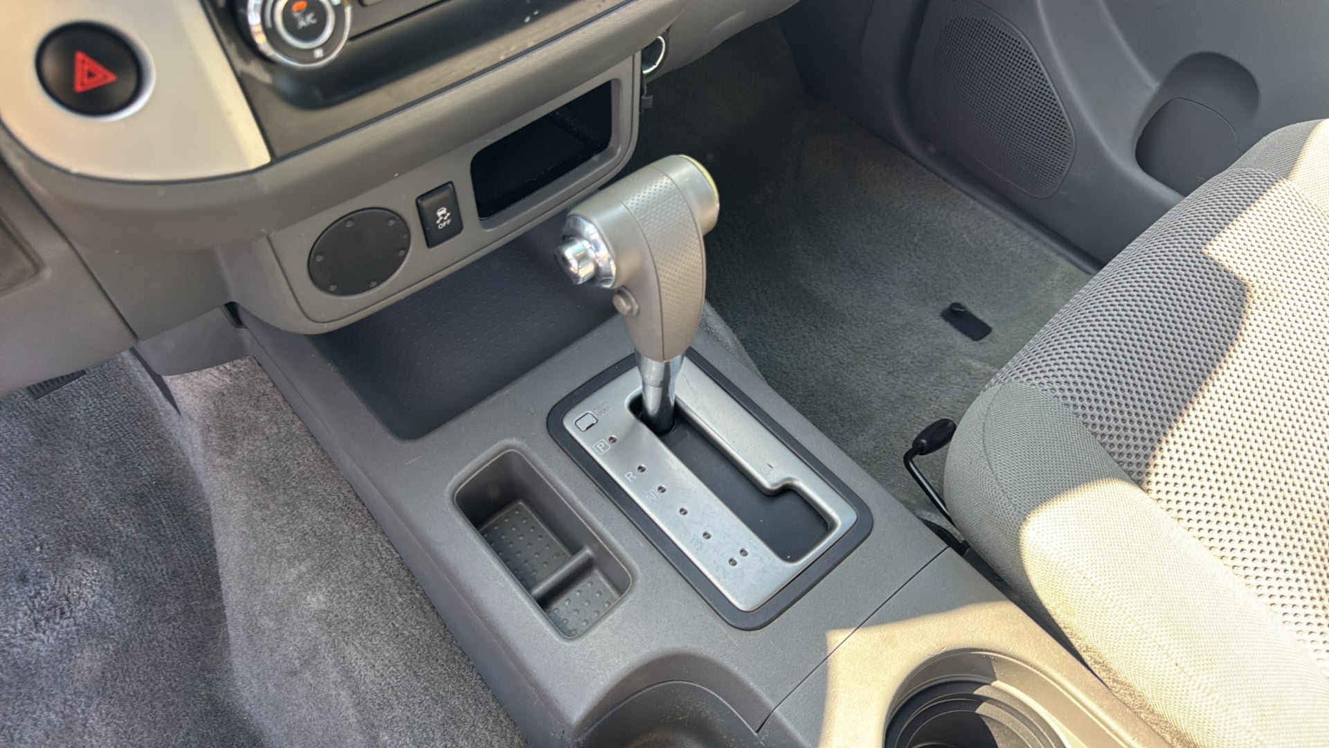 Used 2014 Nissan Frontier SV RWD image 22