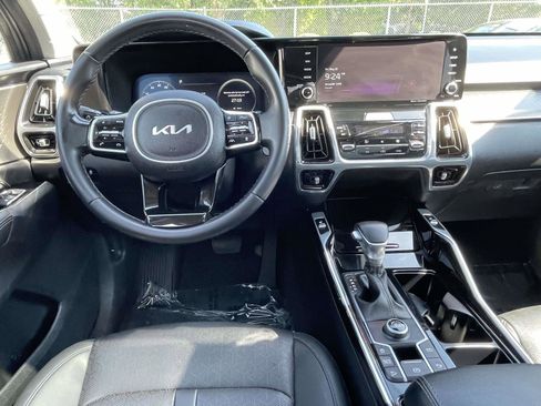 Used 2023 Kia Sorento SX FWD image 13