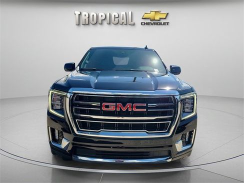 Used 2024 GMC Yukon XL SLT image 8