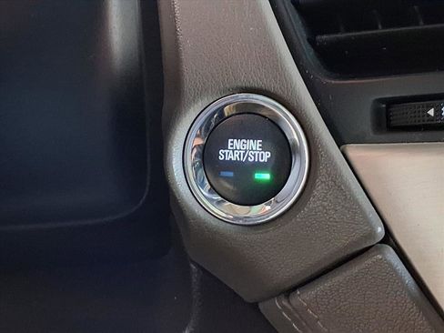 Used 2018 GMC Yukon XL Denali w/ Denali Ultimate Package image 27