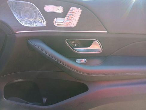 Used 2022 Mercedes-Benz GLS 450 4MATIC image 26